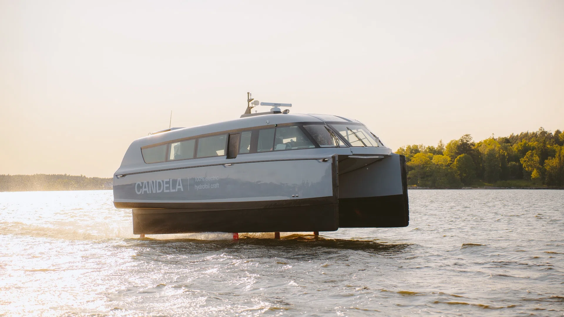 Candela – Hydrofoiling Electric Boats and Ferries