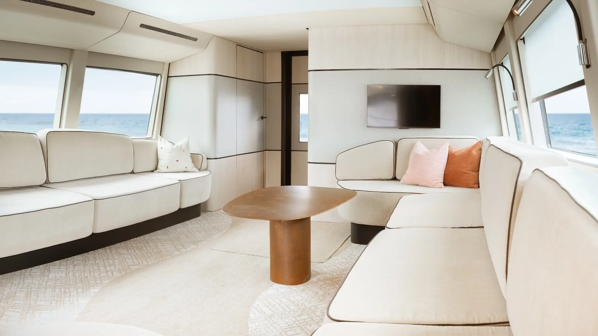 P 12 Voyager Interior Front 2